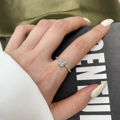 [OAK JURI]1.0 Carat Dainty Resplendent Radiant Cut Daily Ring