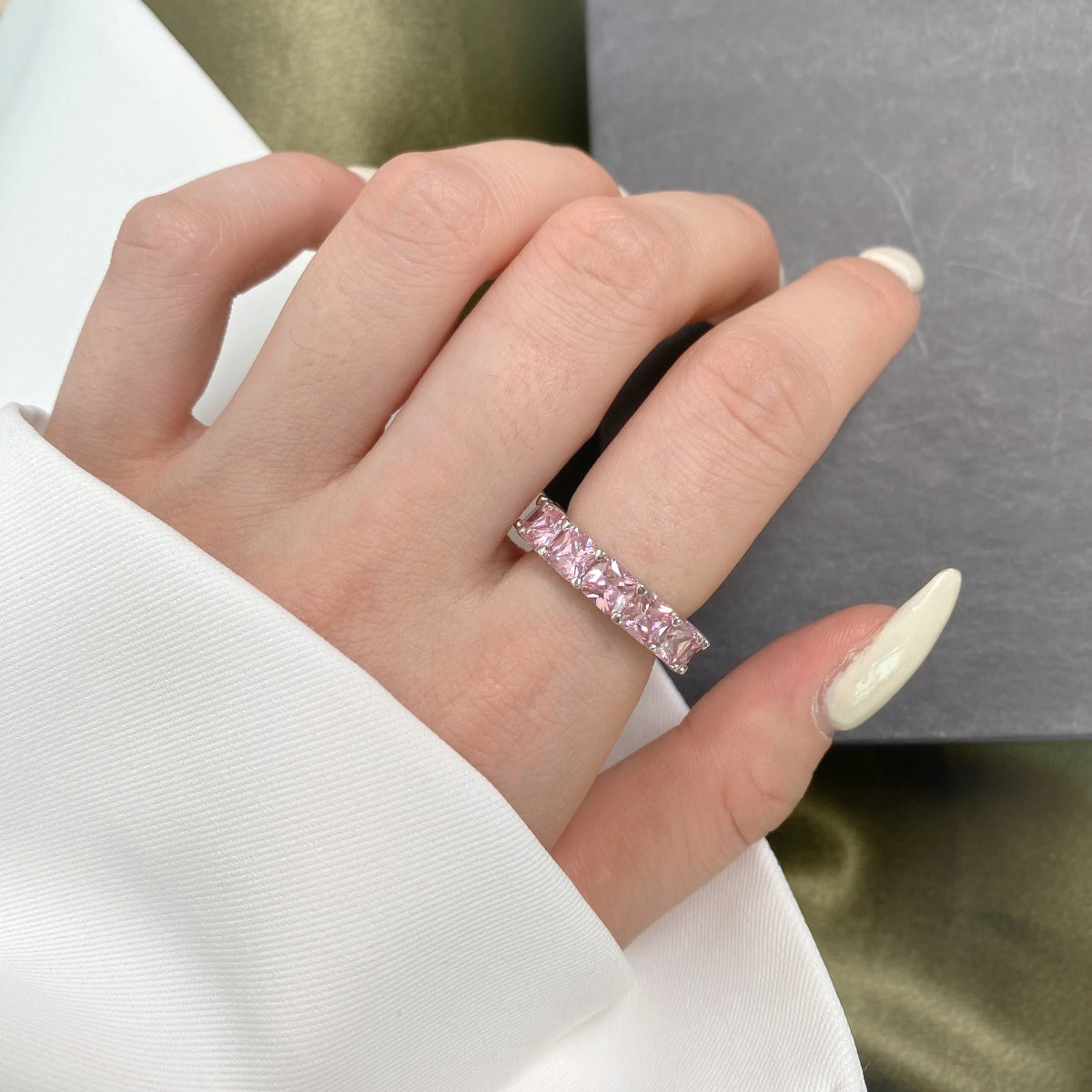 [OAK JURI]Elegant Princess Cut Tennis Ring