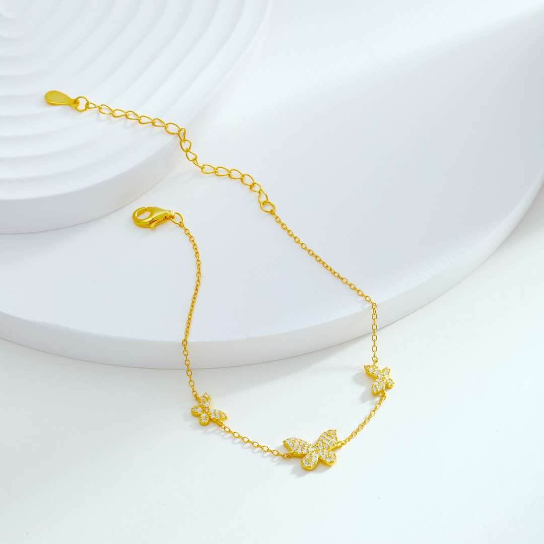 [OAK JURI]Delicate Butterfly Pendant Bracelet