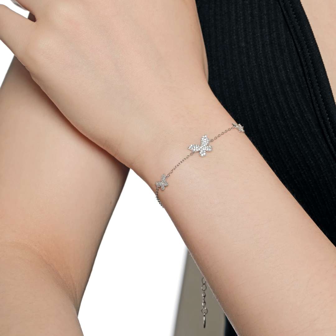 [OAK JURI]Delicate Butterfly Pendant Bracelet