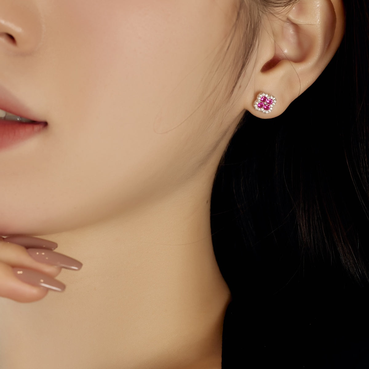 [OAK JURI]Four-Leaf Clover Flower Shaped Earrings