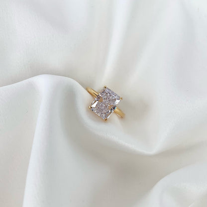 [OAK JURI]4.0 Carat Ornate Enchanting Radiand Cut Banquet Ring