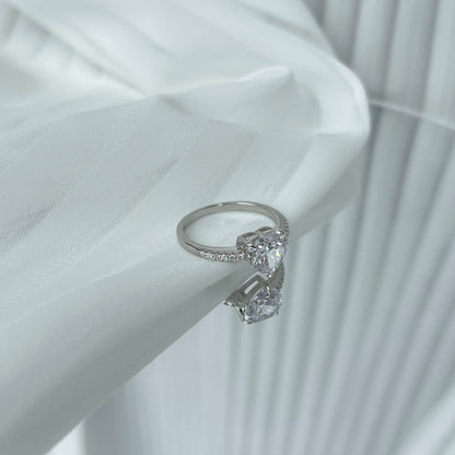 [OAK JURI]2.0 Carat Dazzling Lustrous Heart Cut Lover Ring