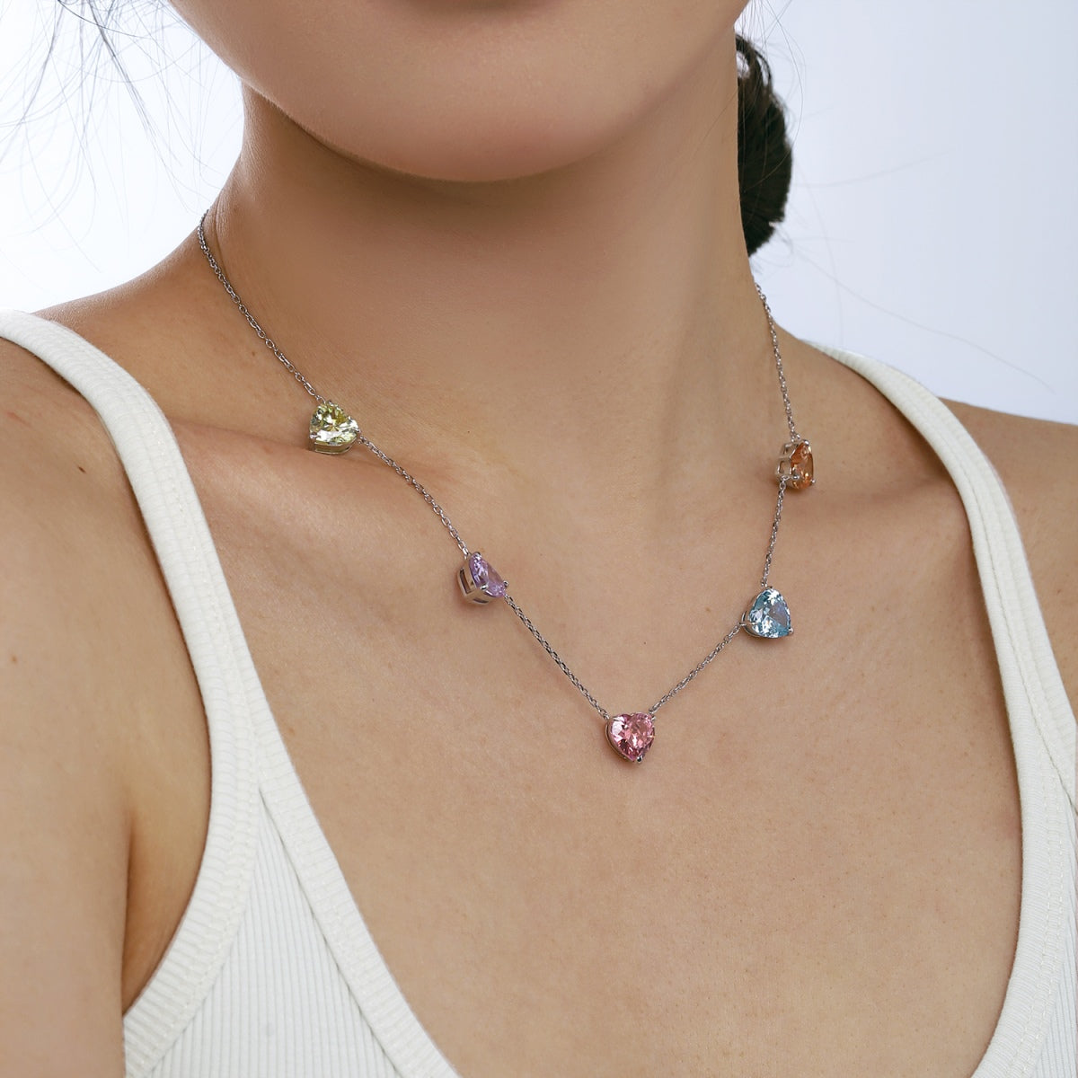 [OAK JURI]Sparkling Colorful Heart Cut Necklace