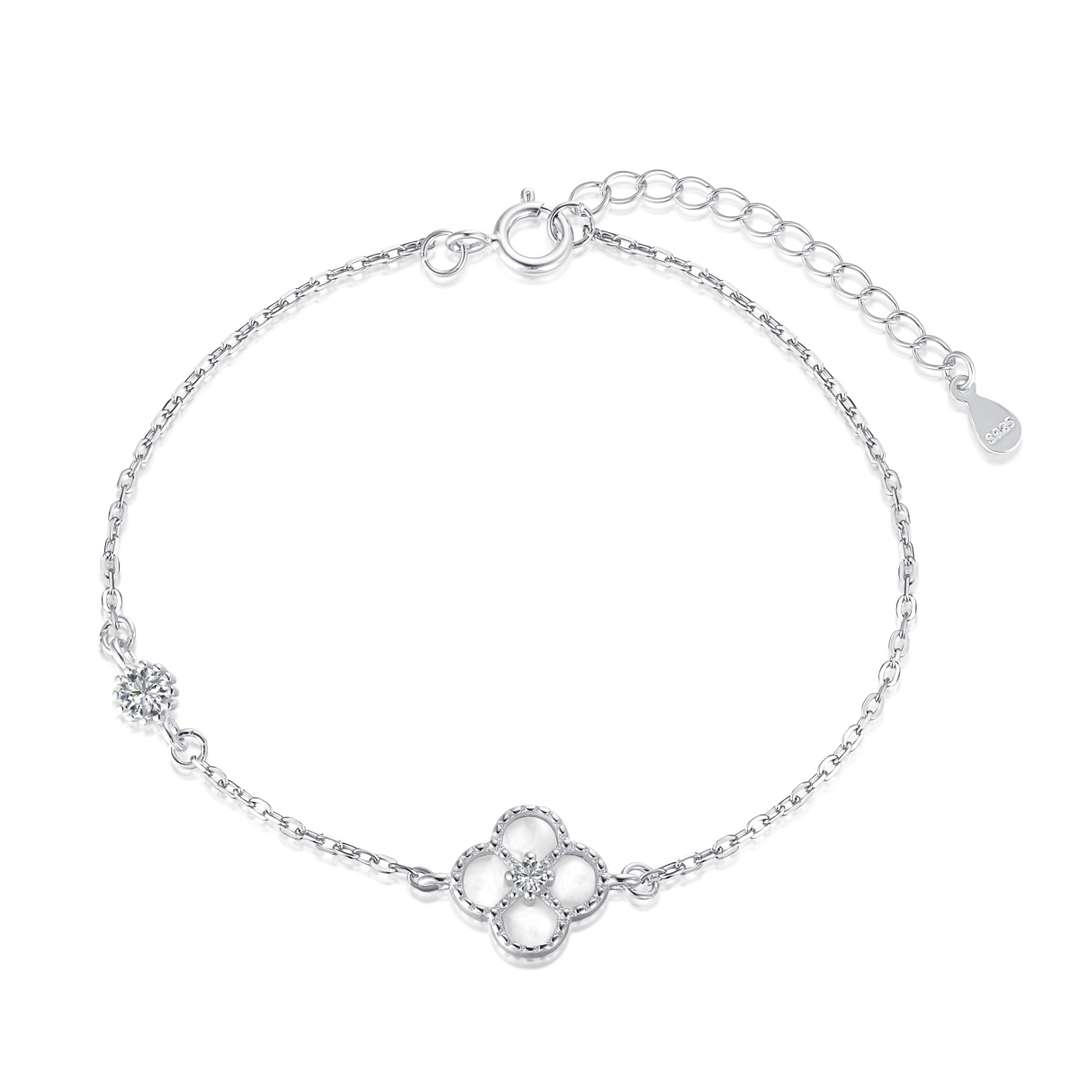 [OAK JURI]Delicate Four Leaf Clover Bracelet