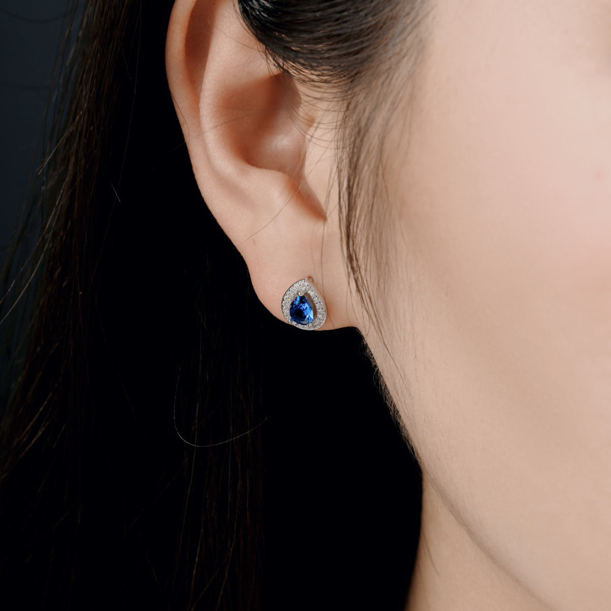 [OAK JURI]Luxurious Water Drop Shape Earrings