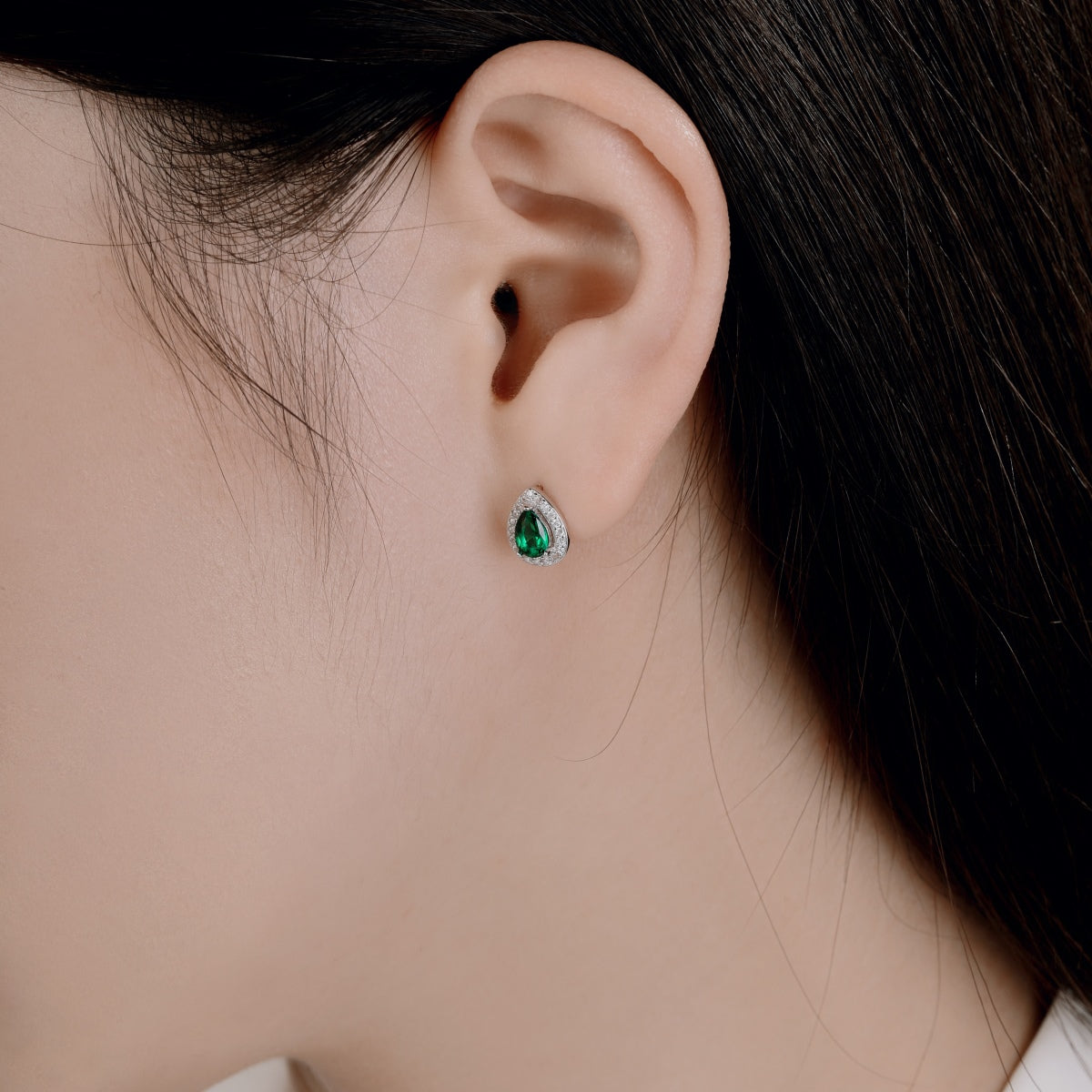 [OAK JURI]Luxurious Water Drop Shape Earrings