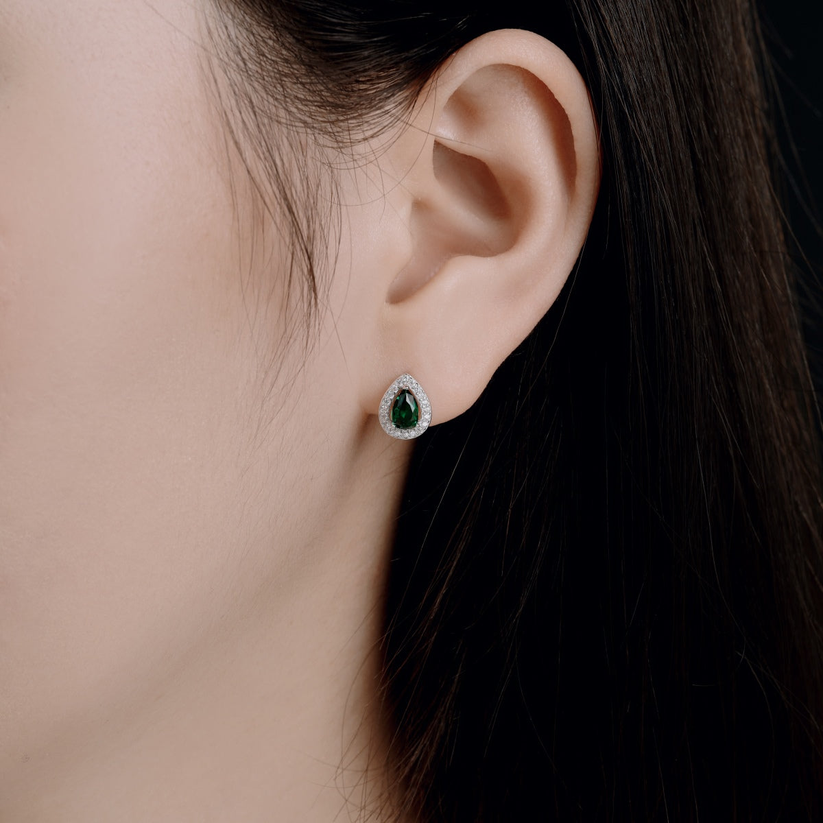 [OAK JURI]Luxurious Water Drop Shape Earrings