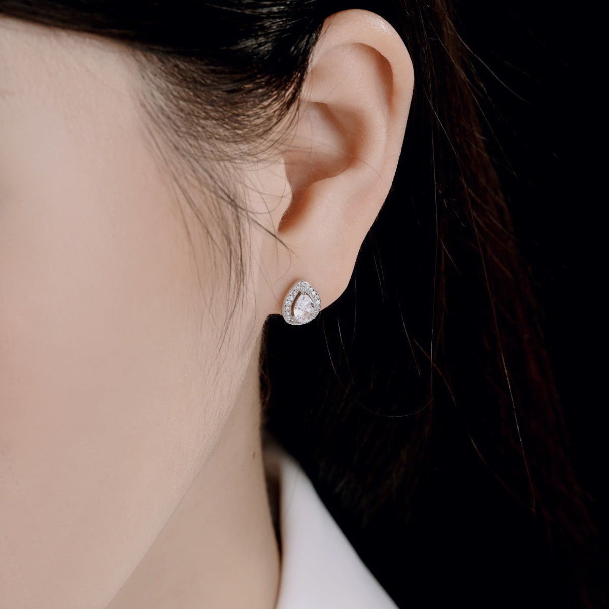[OAK JURI]Luxurious Water Drop Shape Earrings