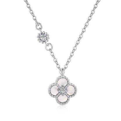 [OAK JURI]Delicate Flower Shape Necklace