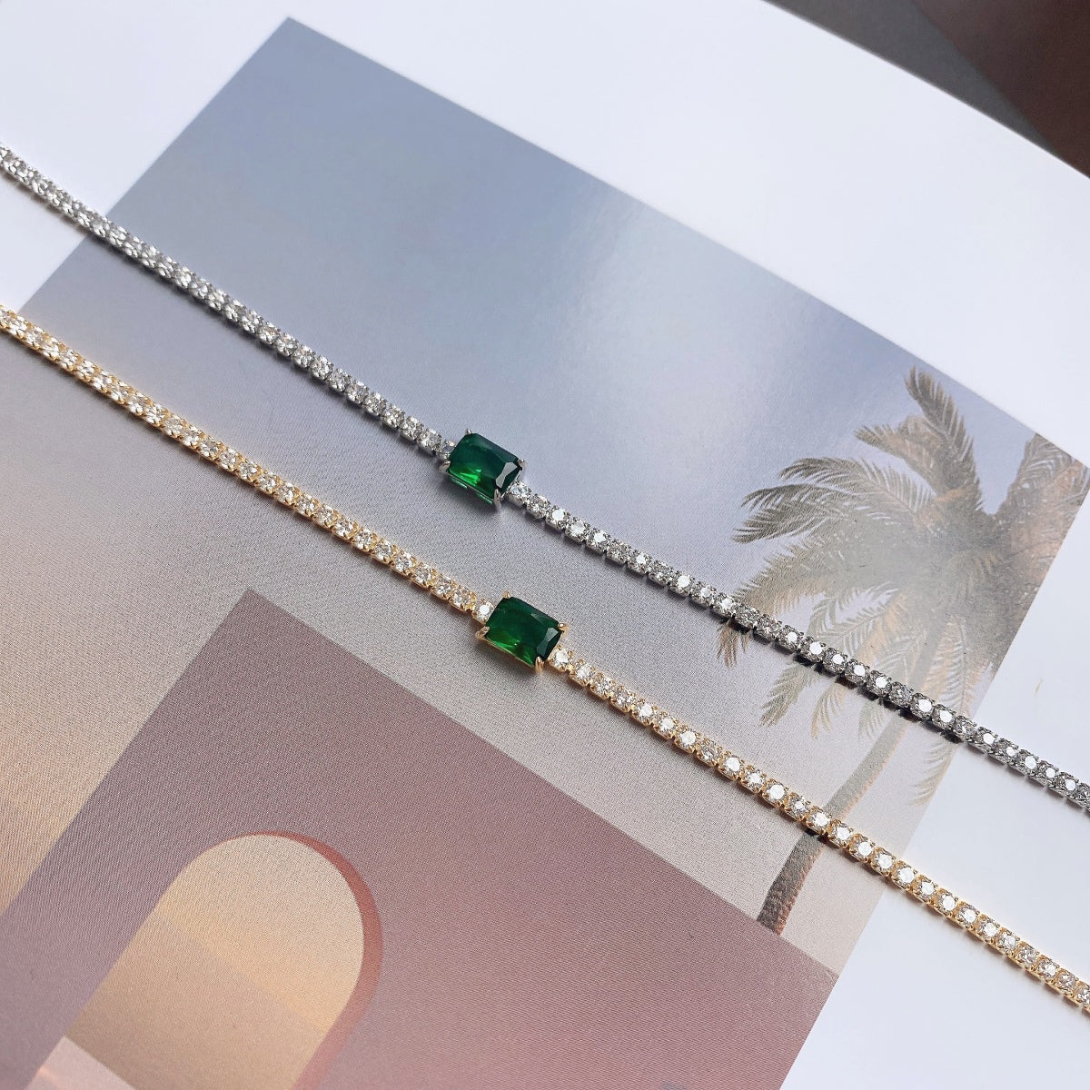 [OAK JURI]1.0 Carat Unique Emerald Cut Banquet Bracelet