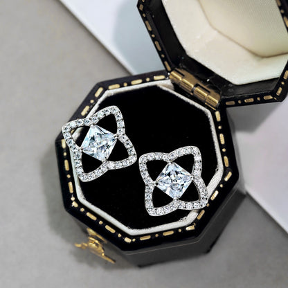 [OAK JURI]Elegant Star Shape Princess Cut Daily Earrings