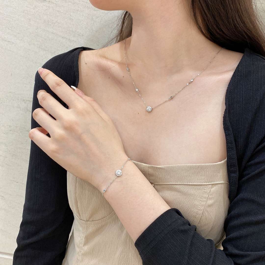 [OAK JURI]Dazzling Round Cut Shape Bracelet