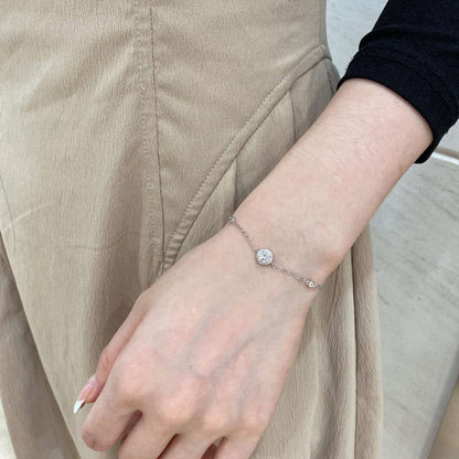 [OAK JURI]Dazzling Round Cut Shape Bracelet