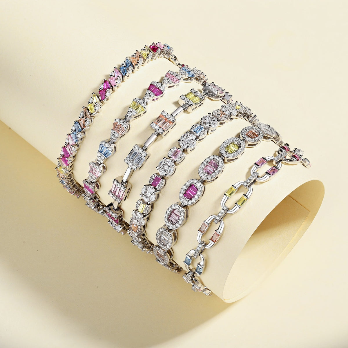 [OAK JURI]Dazzling Radiant Multi Cut Daily Bracelet