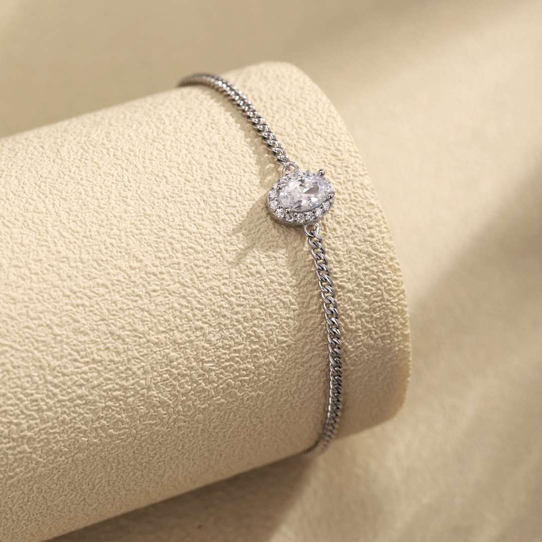 [OAK JURI]Exquisite Oval Shape Bracelet