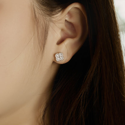 [OAK JURI]Four-Leaf Clover Flower Shaped Earrings