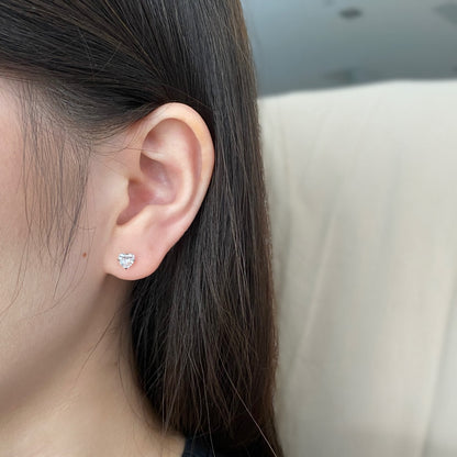 [OAK JURI]Sparkling Heart Shaped Simple Earrings