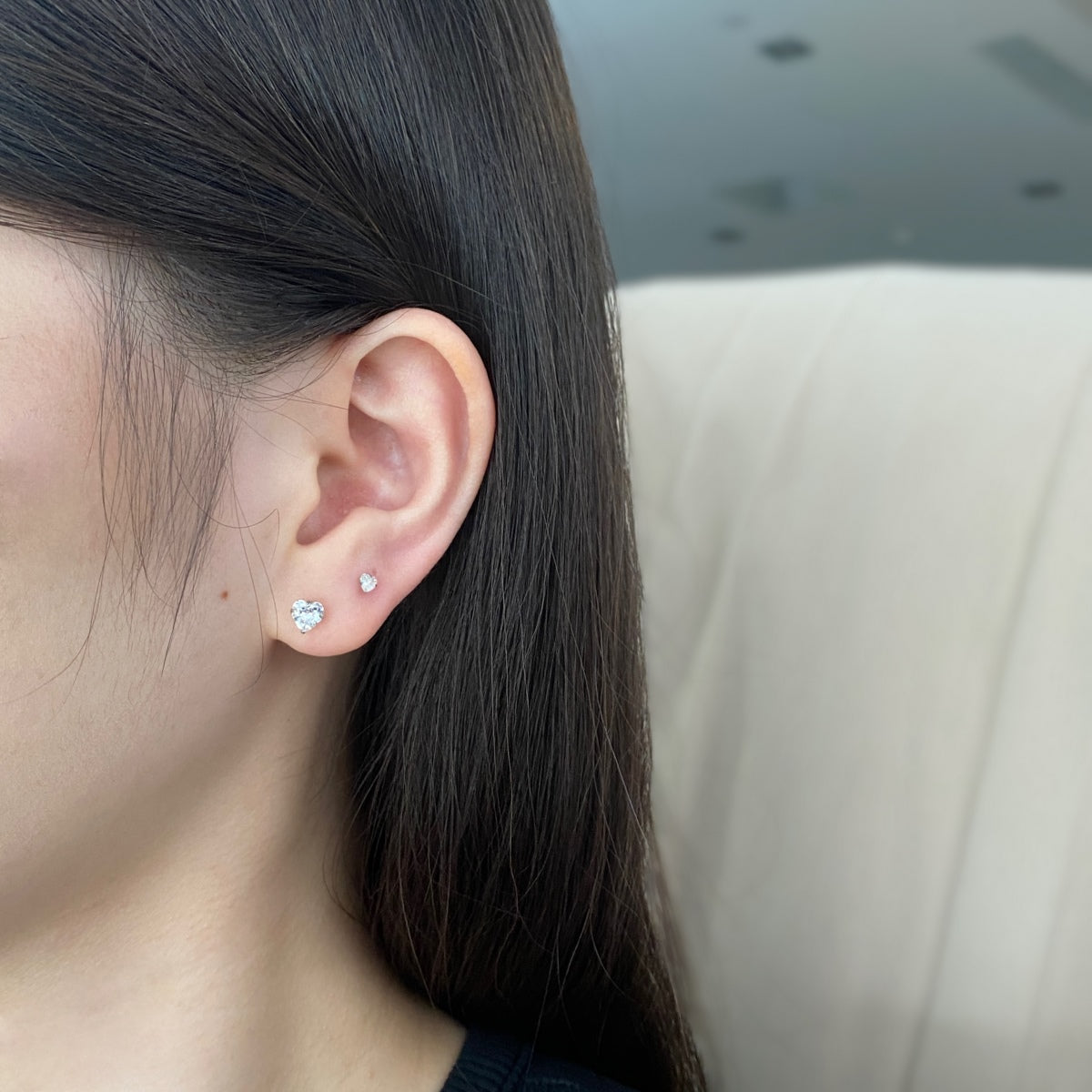 [OAK JURI]Sparkling Heart Shaped Simple Earrings