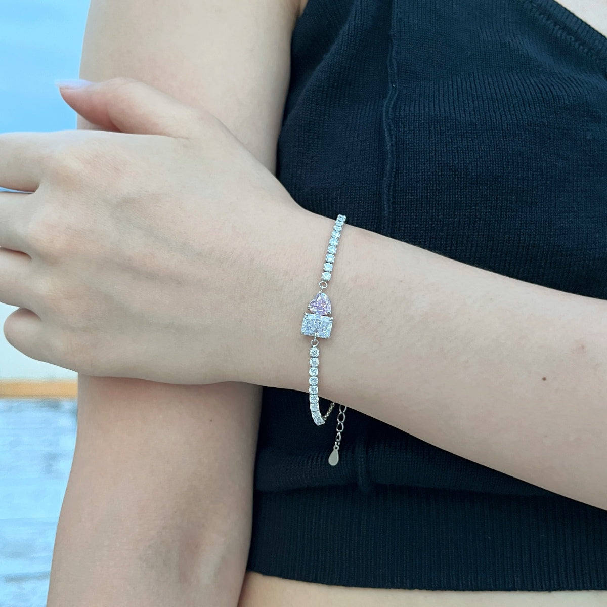 [OAK JURI]Dazzling Unique Multi Shape Lover Bracelet