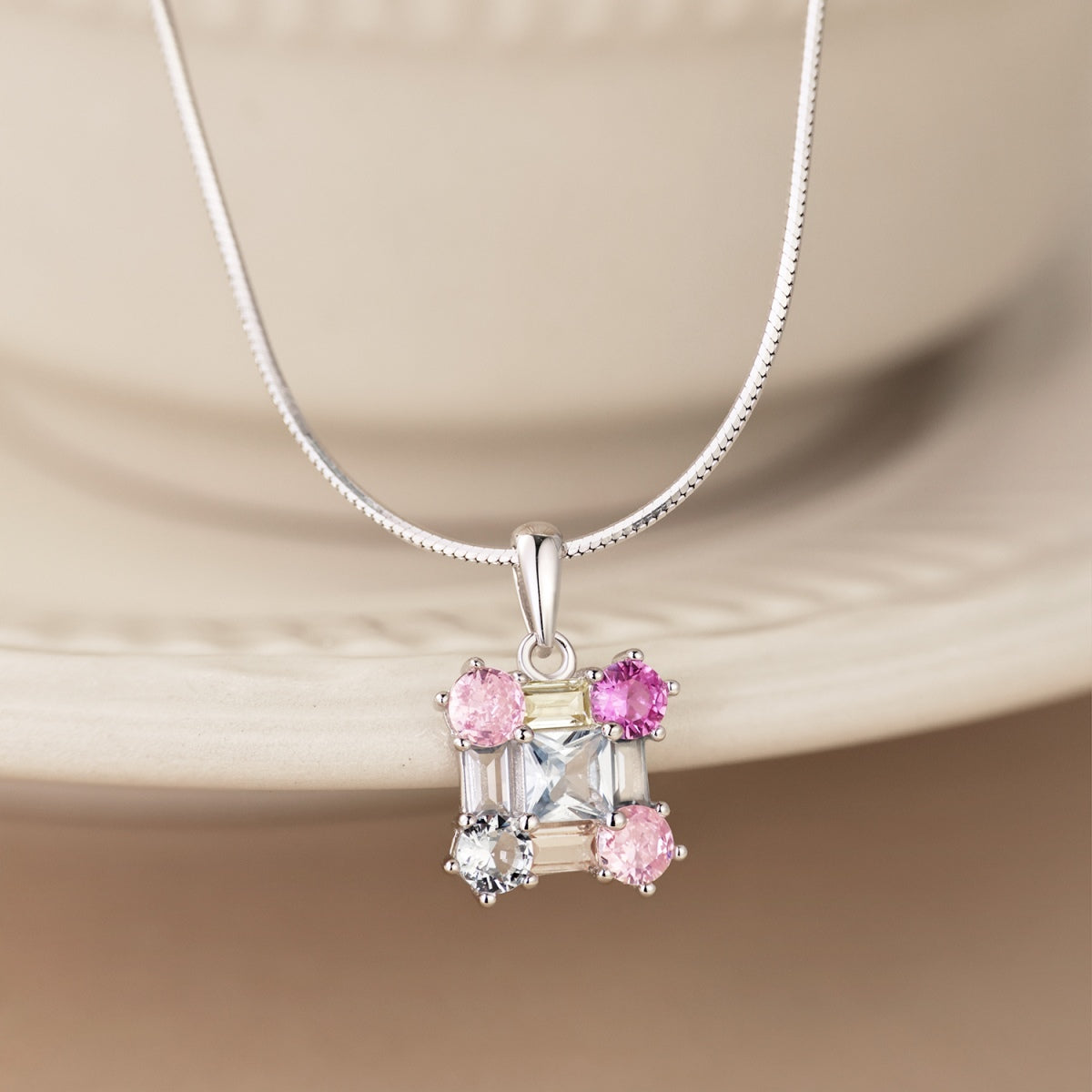 [OAK JURI]Gorgeous Multi Colorful Necklace