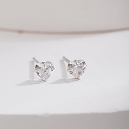 [OAK JURI]Sparkling Heart Shaped Simple Earrings