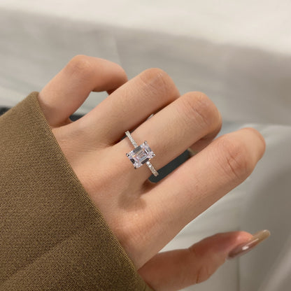 [OAK JURI]2.0 Carat Scintillating Ornate Radiant Cut Party Ring