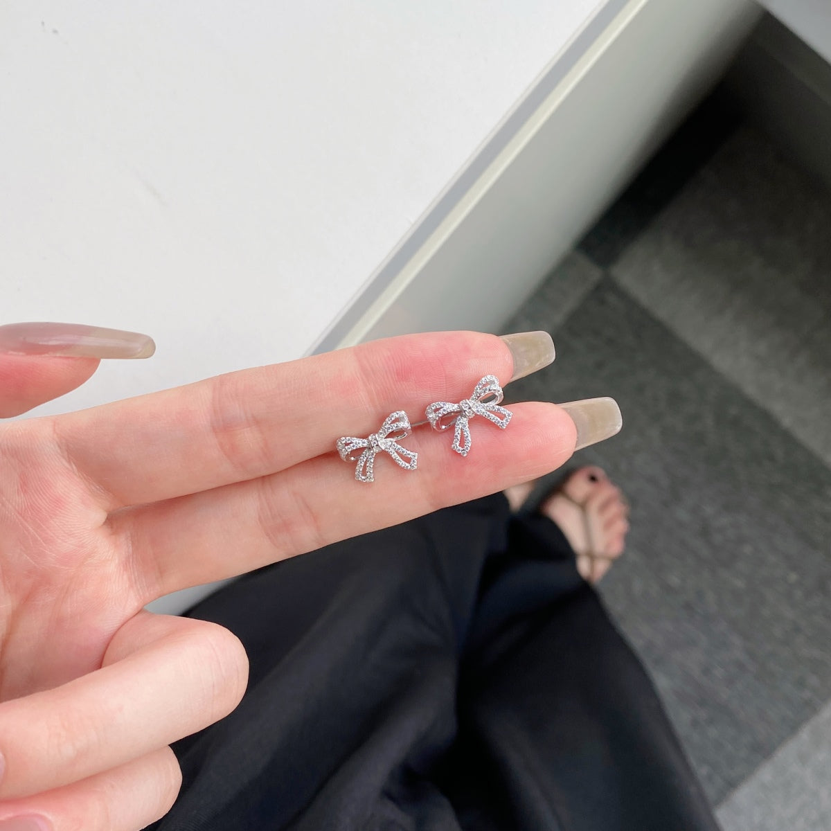 [OAK JURI]Dainty Bow Shape Earrings