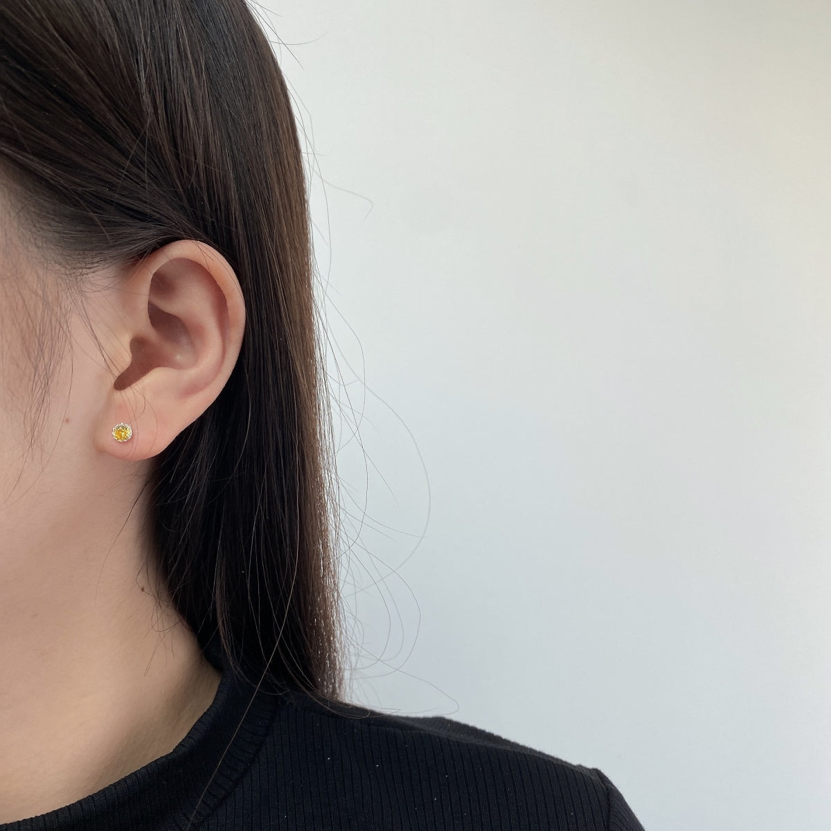 [OAK JURI]Sparkling Colorful Round Shape Earrings
