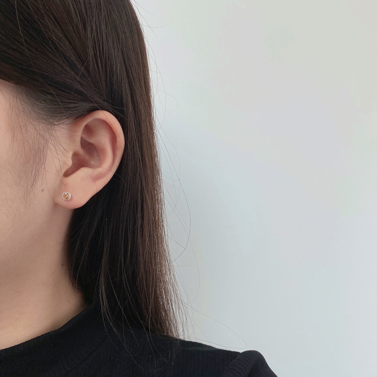 [OAK JURI]Sparkling Colorful Round Shape Earrings