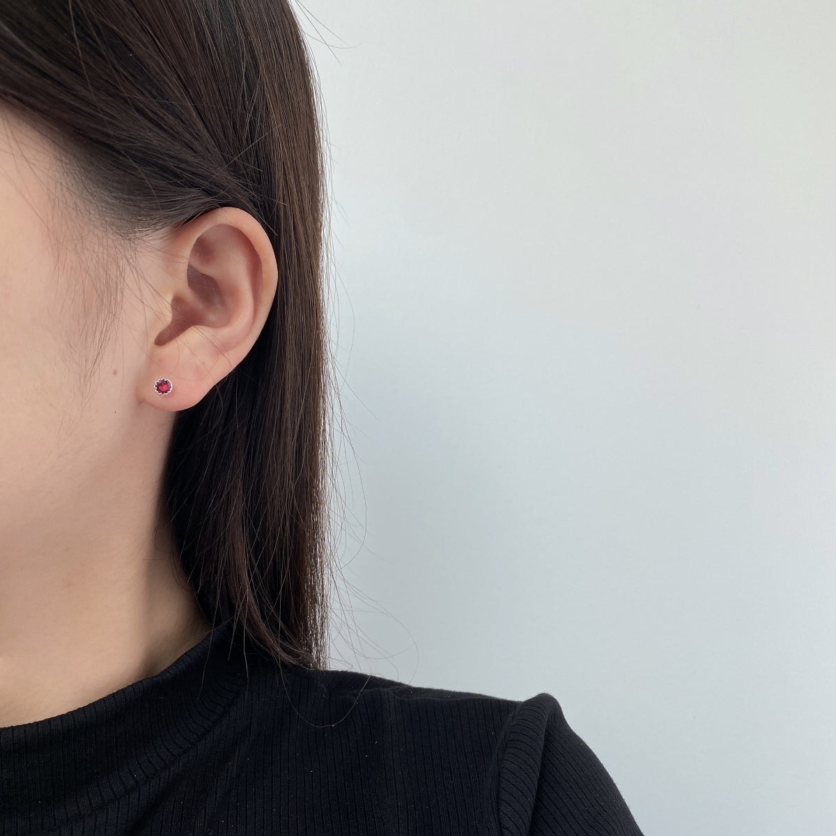 [OAK JURI]Sparkling Colorful Round Shape Earrings