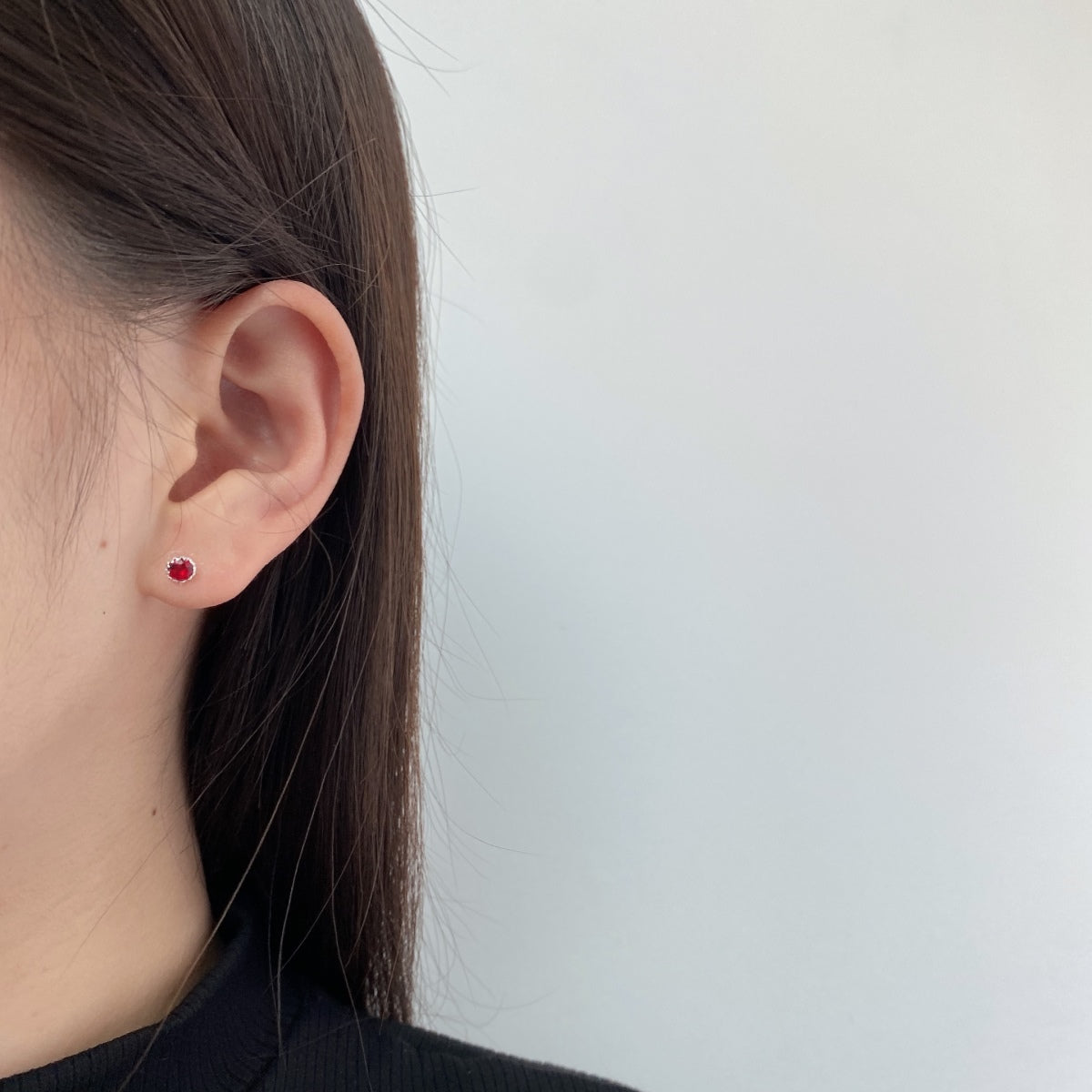 [OAK JURI]Sparkling Colorful Round Shape Earrings