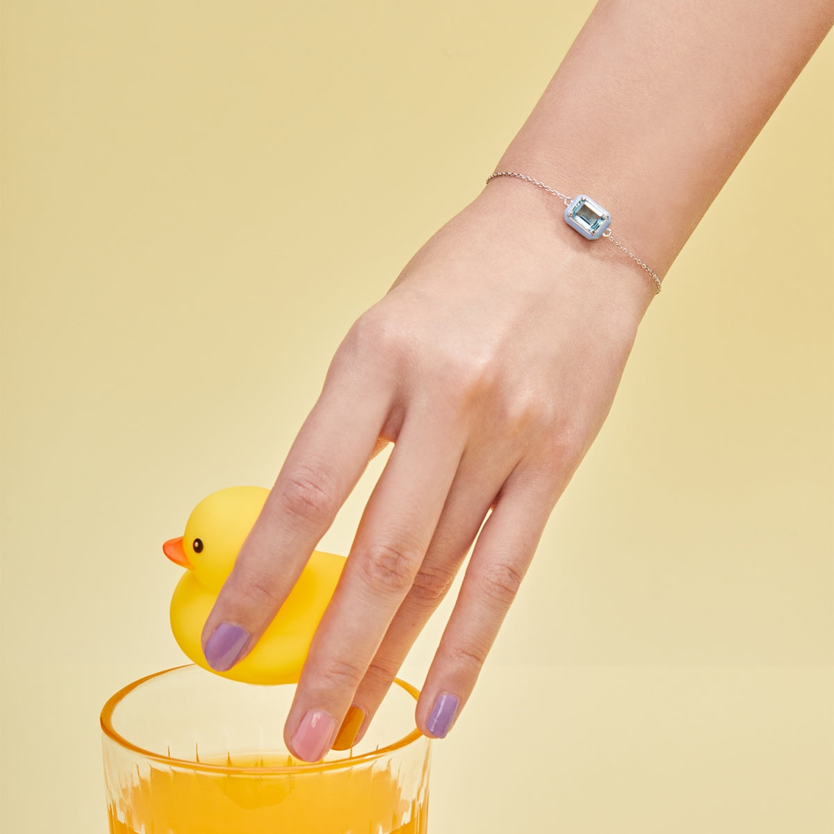 [OAK JURI]2.0 Carat Sparkling Colorful Emerald Cut Daily Bracelet