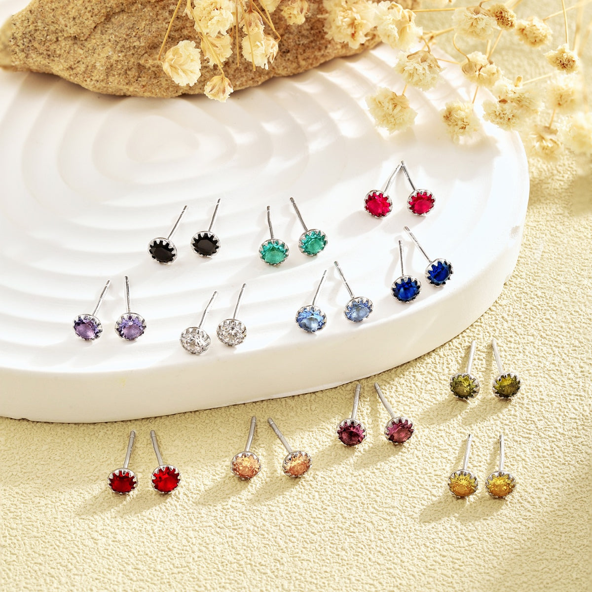 [OAK JURI]Sparkling Colorful Round Shape Earrings