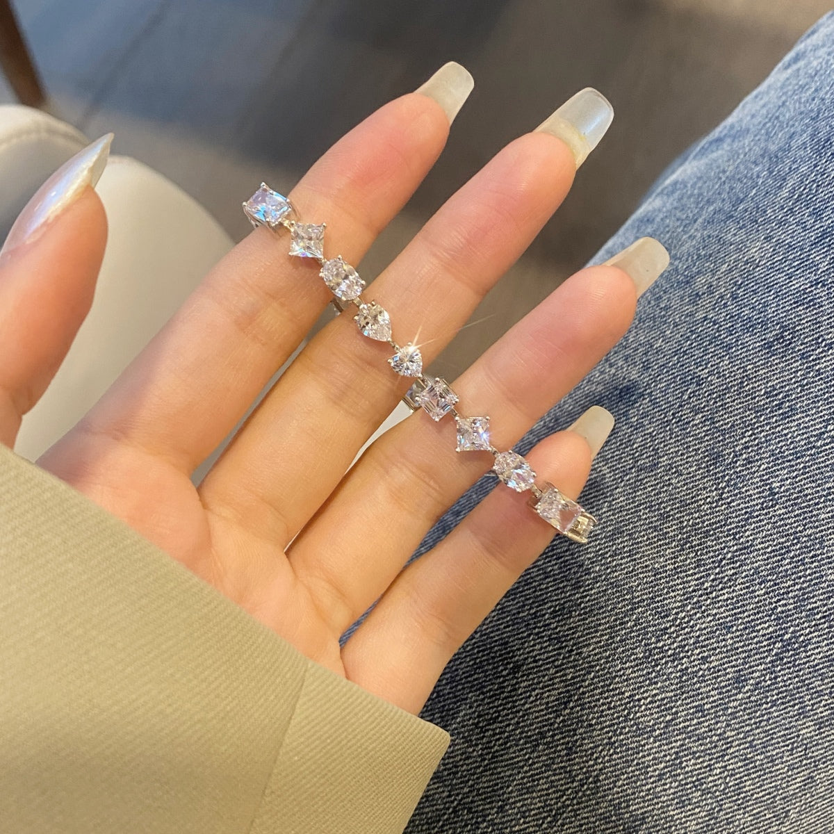 [OAK JURI]Unique Exquisite Multi Cut Daily Bracelet
