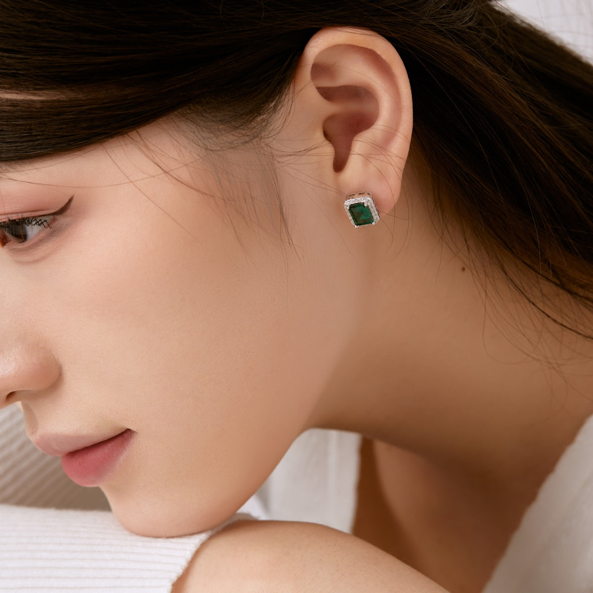 [OAK JURI]Luxurious Dainty Emerald Cut Banquet Earrings