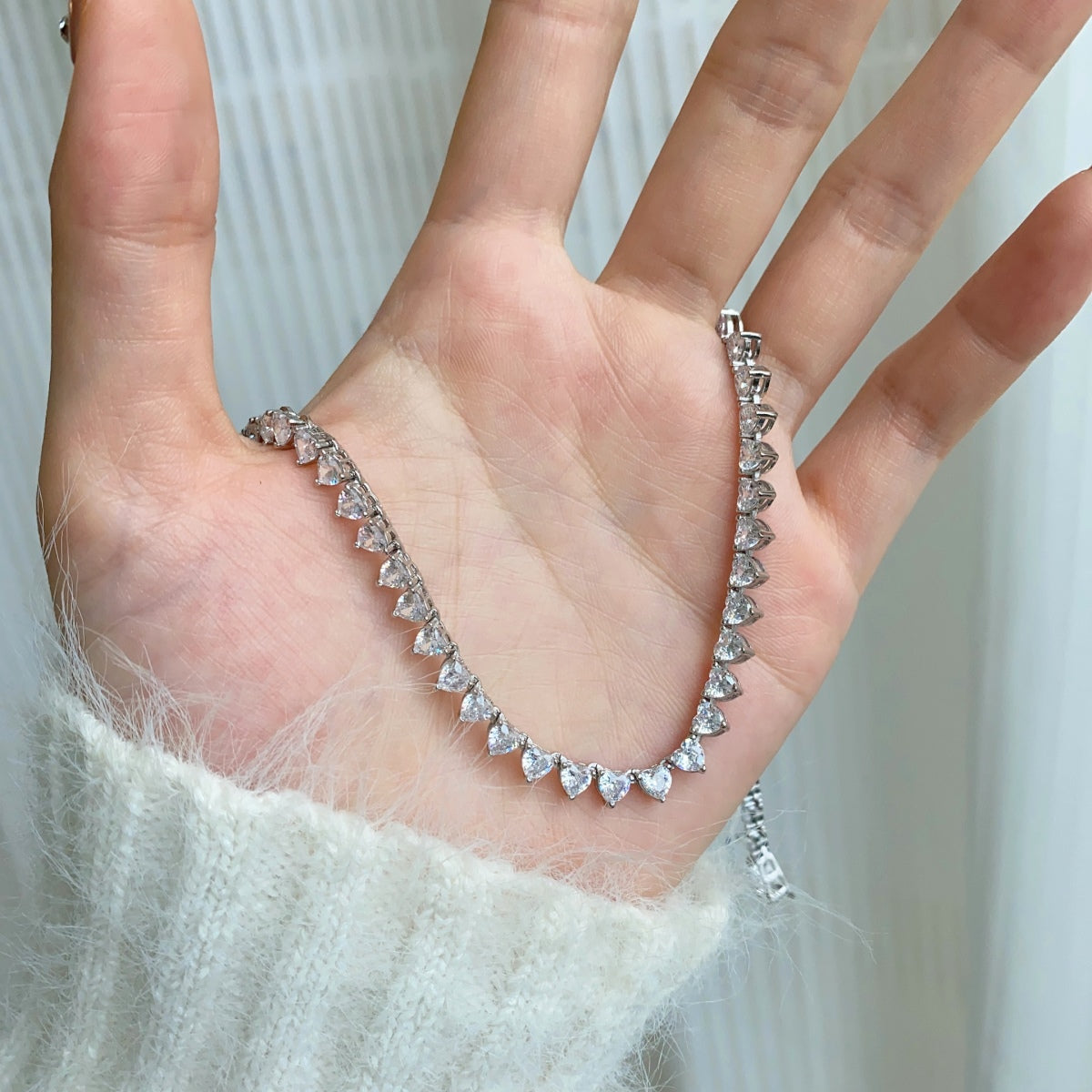 [OAK JURI]Ornate Heart Cut Tennis Necklace
