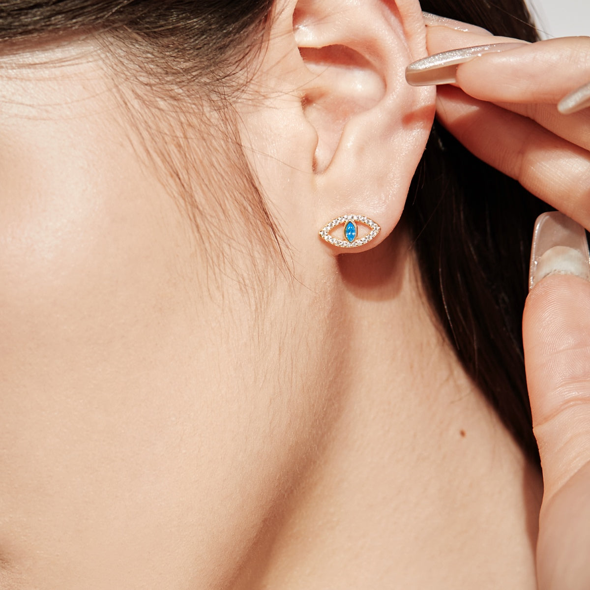 [OAK JURI]Blue Devil Eyes Hollow Stud Earrings