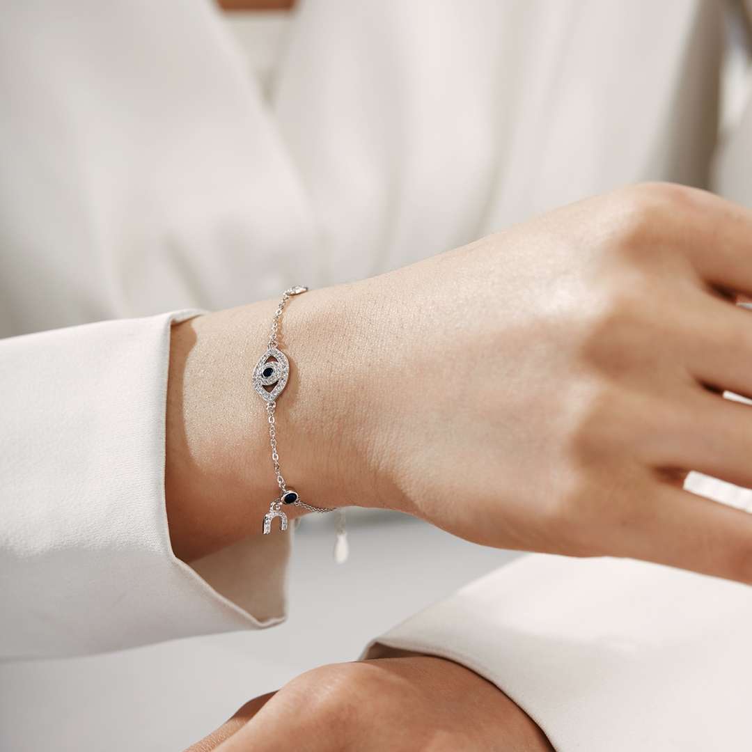 [OAK JURI]Dainty Eye Shape Necklace