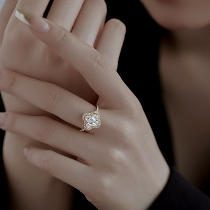 [OAK JURI]Luxurious Eternity Flower Shape Banquet Ring