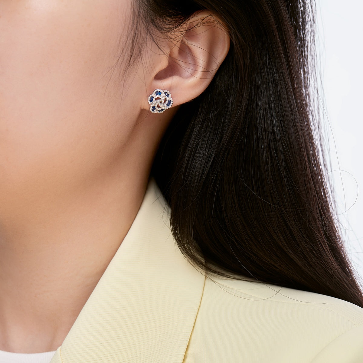 [OAK JURI]Exquisite Flower Shape Daily Earrings