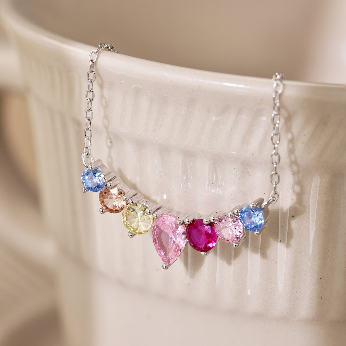 [OAK JURI]Dainty Colorful Heart Necklace