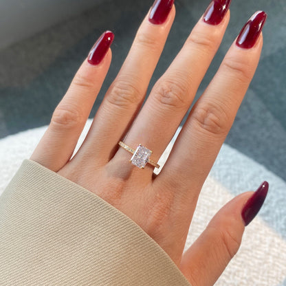 [OAK JURI]2.0 Carat Dazzling Sparkling Radiant Cut Party Ring