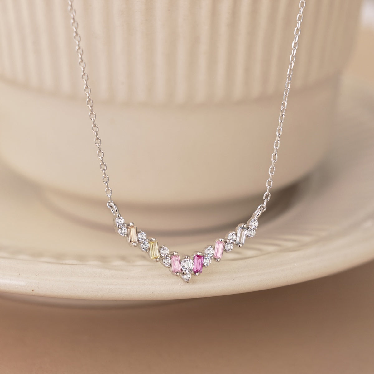 [OAK JURI]Dazzling Rainbow Necklace