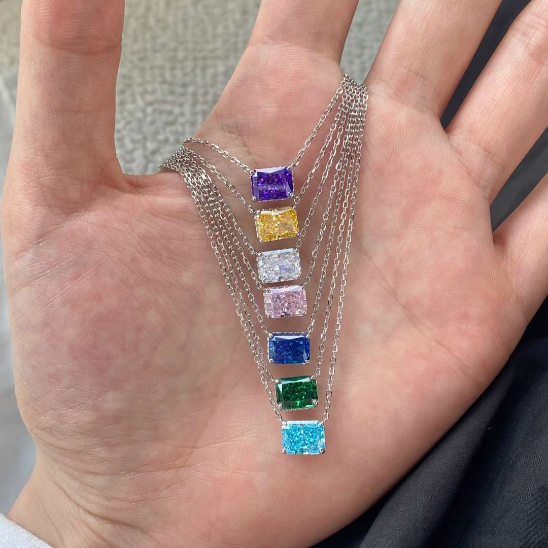 [OAK JURI]Luxurious Square Shape Colorful Necalack