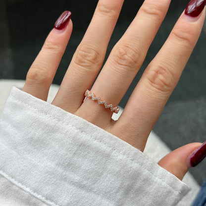[OAK JURI]Delicate Enchanting Wave Shape Daily Ring