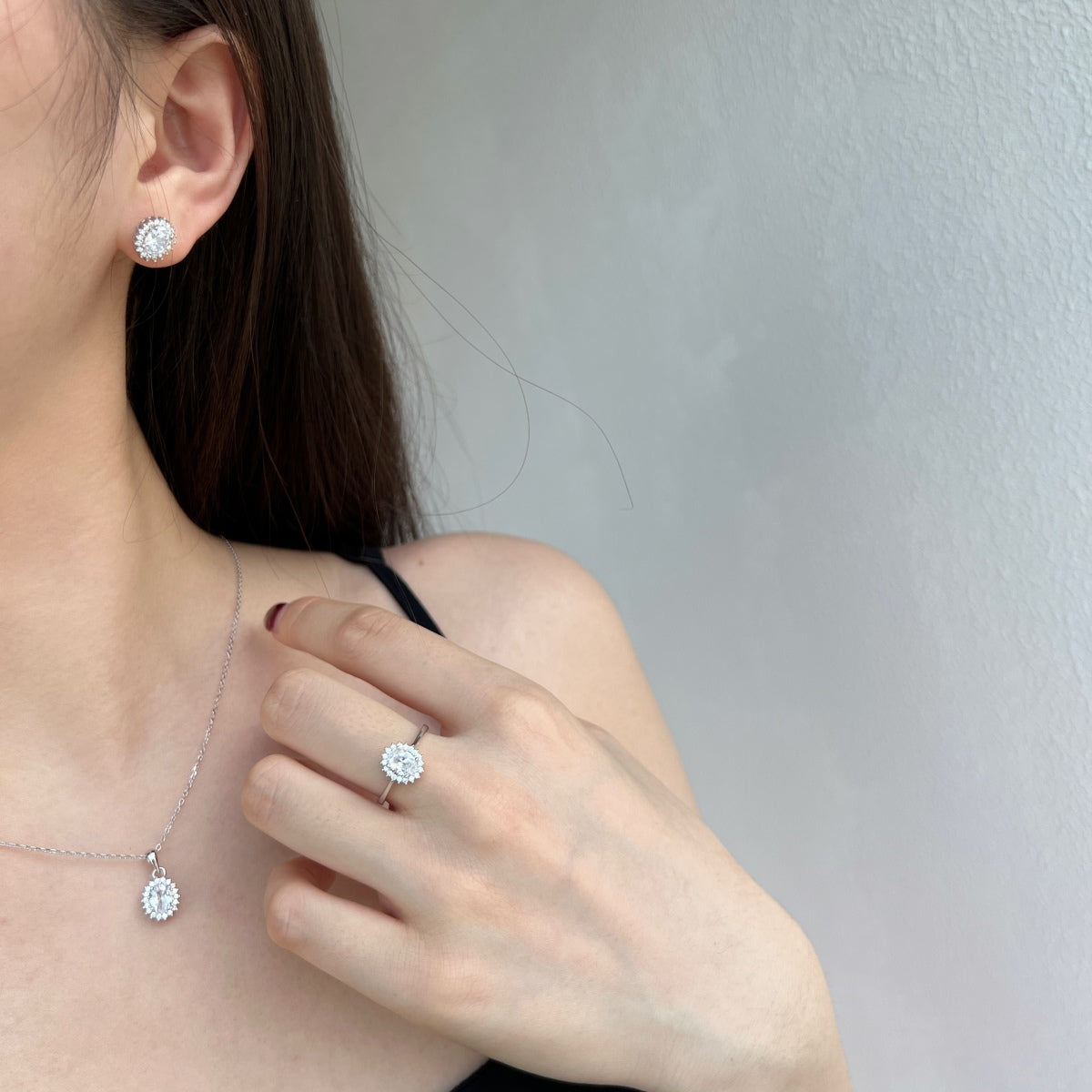 [OAK JURI]Delicate Radiant Oval Cut Daily Earrings