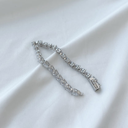 [OAK JURI]0.75 Carat Elegant Romantic Heart Shape Lover Bracelet