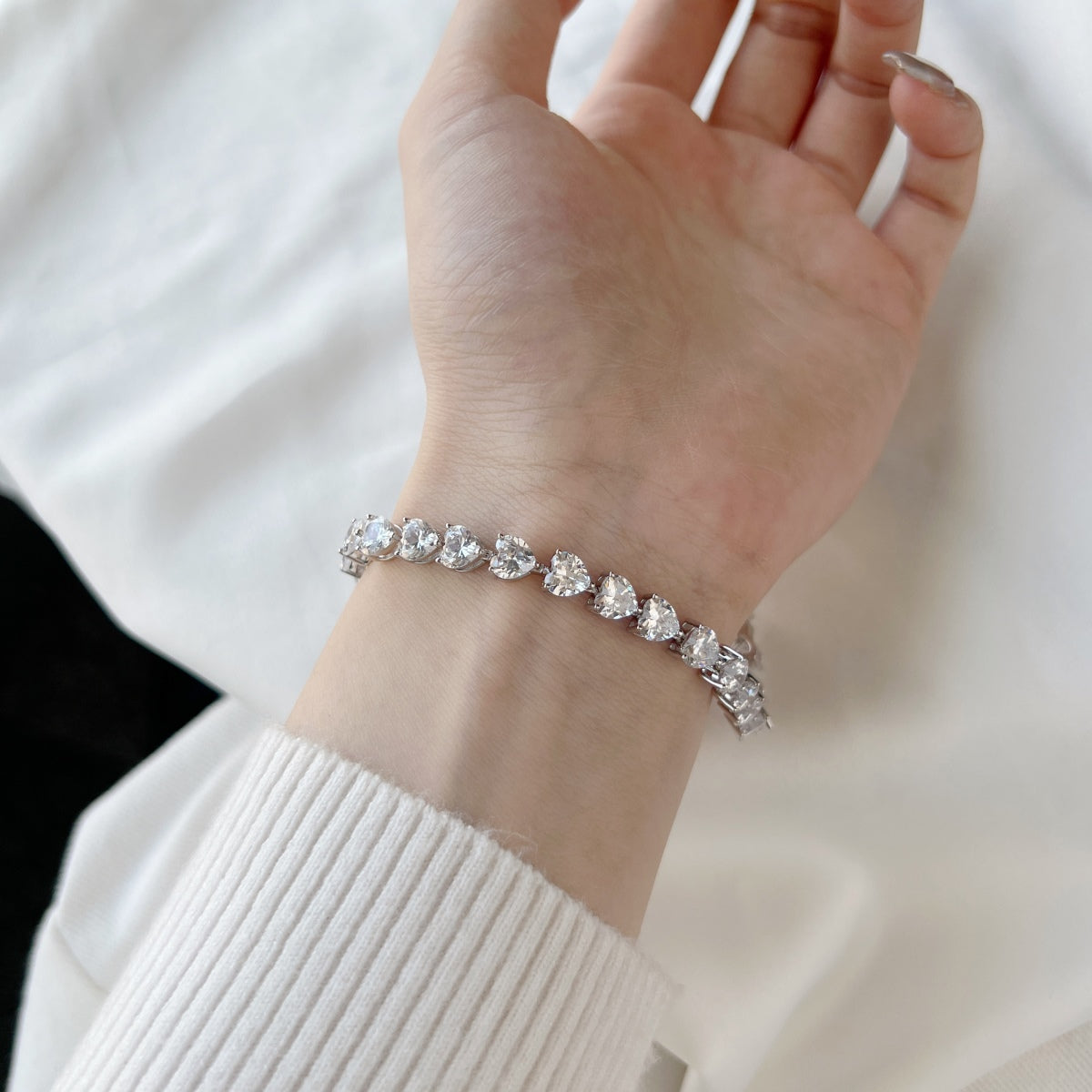 [OAK JURI]0.75 Carat Elegant Romantic Heart Shape Lover Bracelet