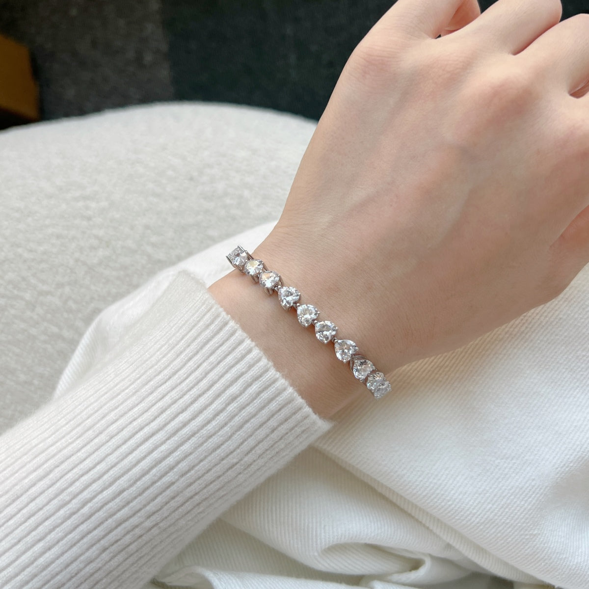 [OAK JURI]0.75 Carat Elegant Romantic Heart Shape Lover Bracelet